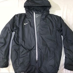 Nike Storm-Fit Windbreaker